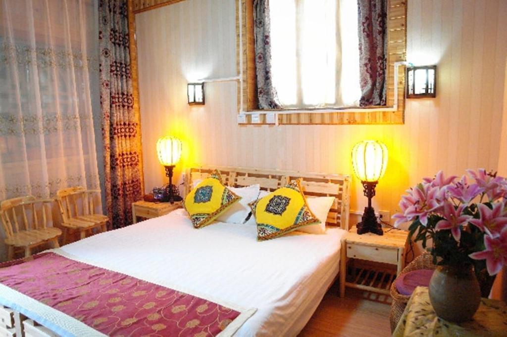 Yunxi Inn Lijiang  Rom bilde